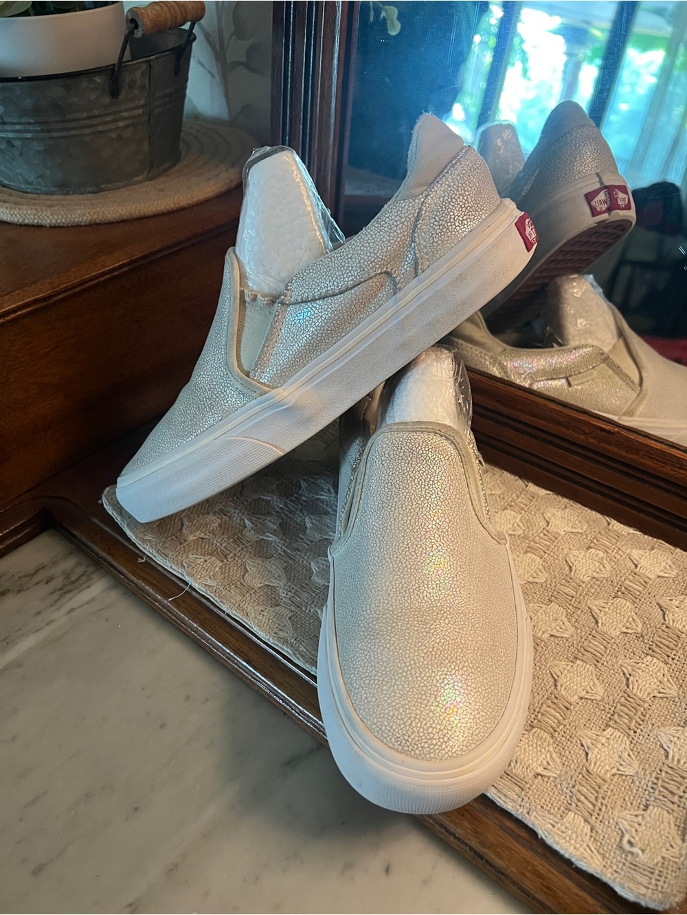VANS Classic Asher‎ Casual Slip On Irridescent Crackle Sneakers White Women's 7